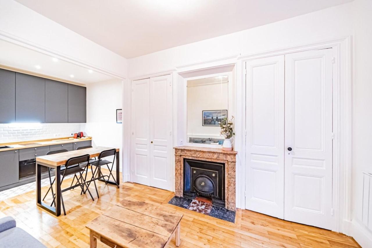Aapartment With Character Parquet Flooring Fireplace - Charpennes Villeurbanne Exterior foto